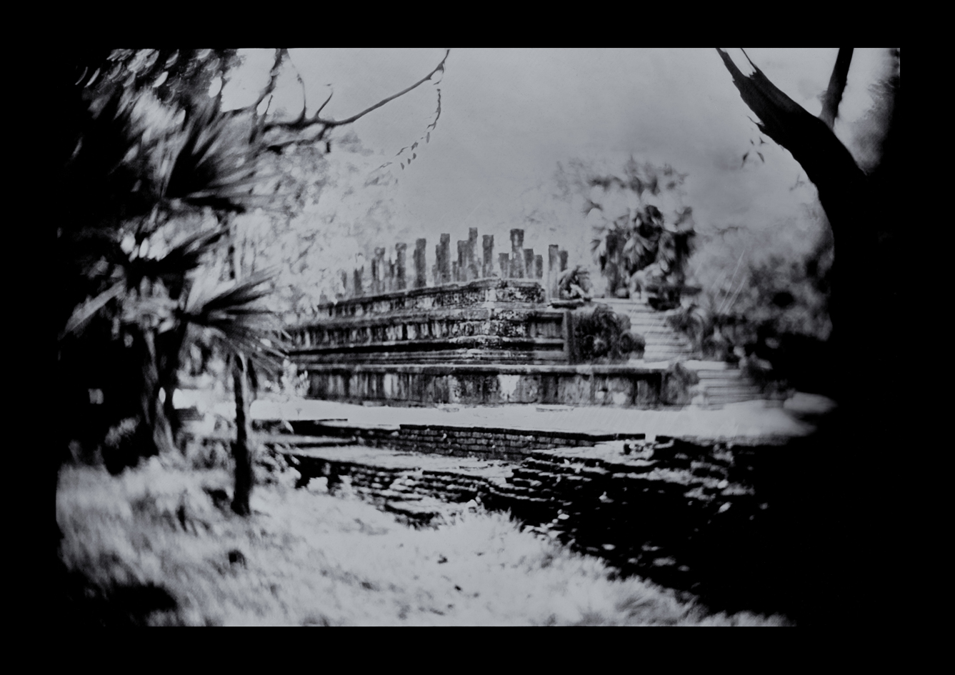  7º 57' 6.088" N 81º 0' 26.294" E